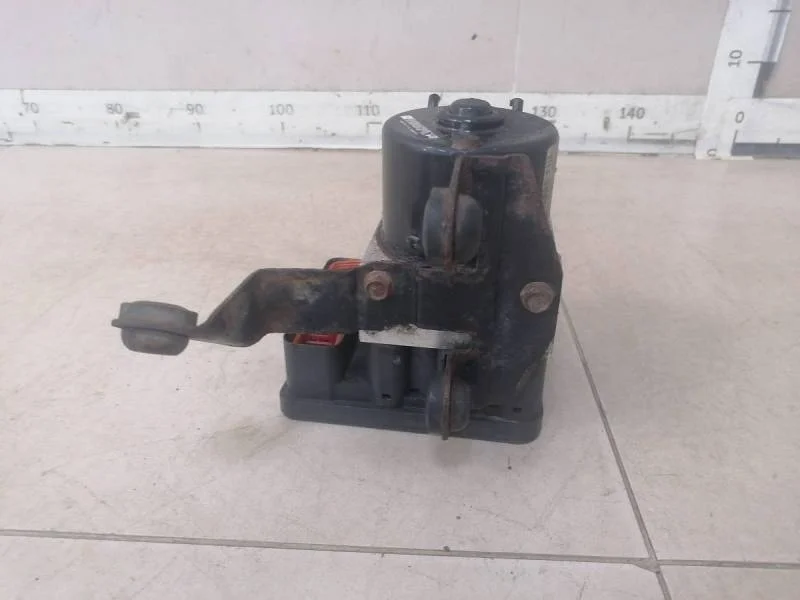Блок ABS (насос) Mazda Mazda 3 (BK) 2002-2009