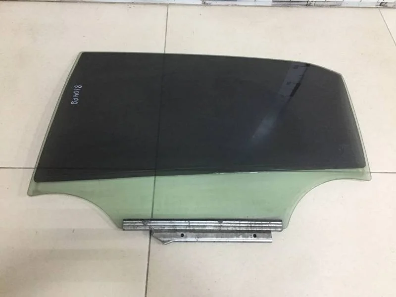 Стекло двери задней левой Toyota Corolla E150 2006-2013