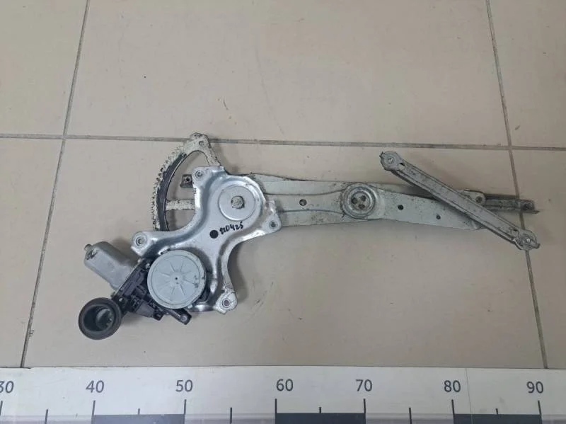 Стеклоподъемник электр. передний правый Toyota Corolla E150 2006-2013