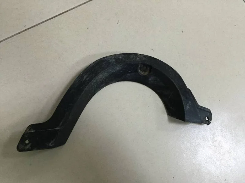 Накладка заднего бампера Mitsubishi Pajero/Montero 4 (V8, V9) 2007>