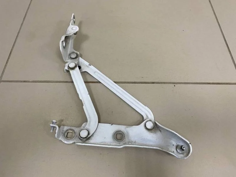 Петля крышки багажника Ford Mondeo 4 2007-2015