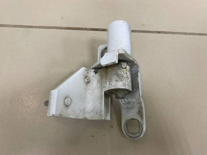 Петля двери задней левой верхняя Ford Mondeo 4 2007-2015