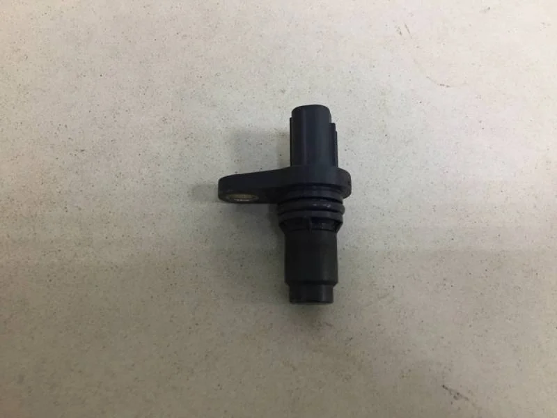 Датчик положения распредвала Toyota Corolla E150 2006-2013