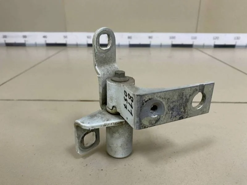 Петля двери передней правой верхняя Ford Mondeo 4 2007-2015