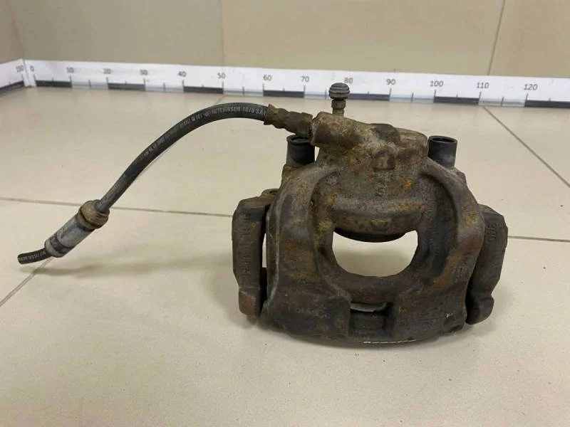 Суппорт передний правый Ford Mondeo 4 2007-2015