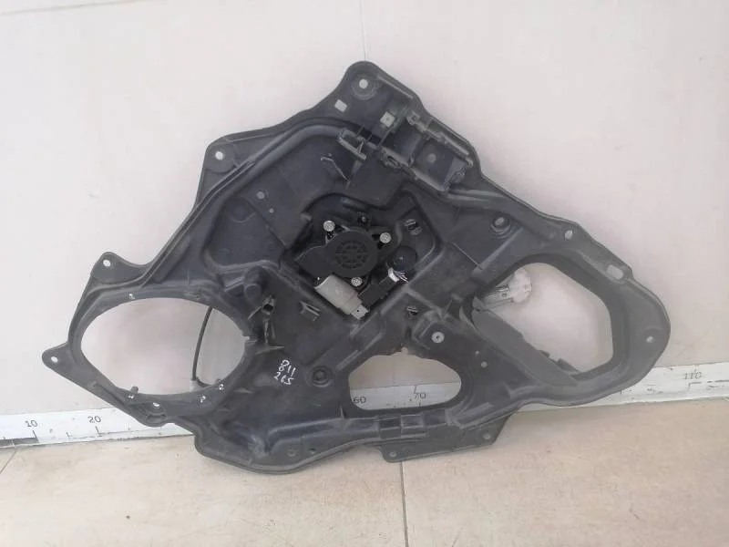 Стеклоподъемник электр. задний правый Mazda Mazda 3 (BK) 2002-2009
