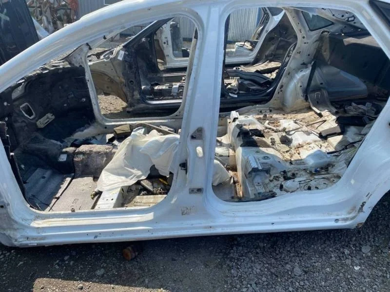 Порог со стойкой левый Ford Mondeo 4 2007-2015