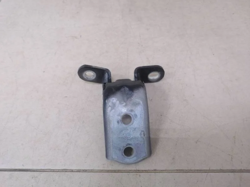 Петля двери передней правой верхняя Kia Rio 3 (UB) 2011-2017