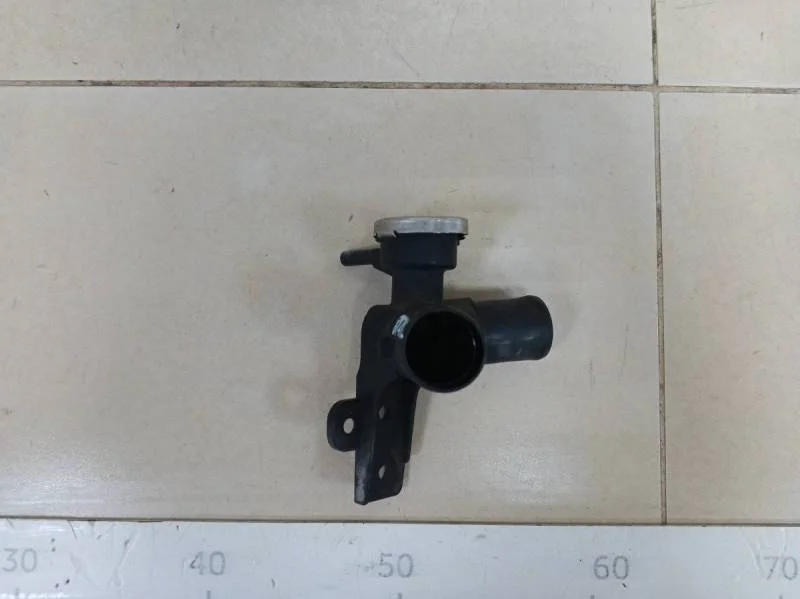 Тройник системы охлаждения Kia Rio 3 (UB) 2011-2017