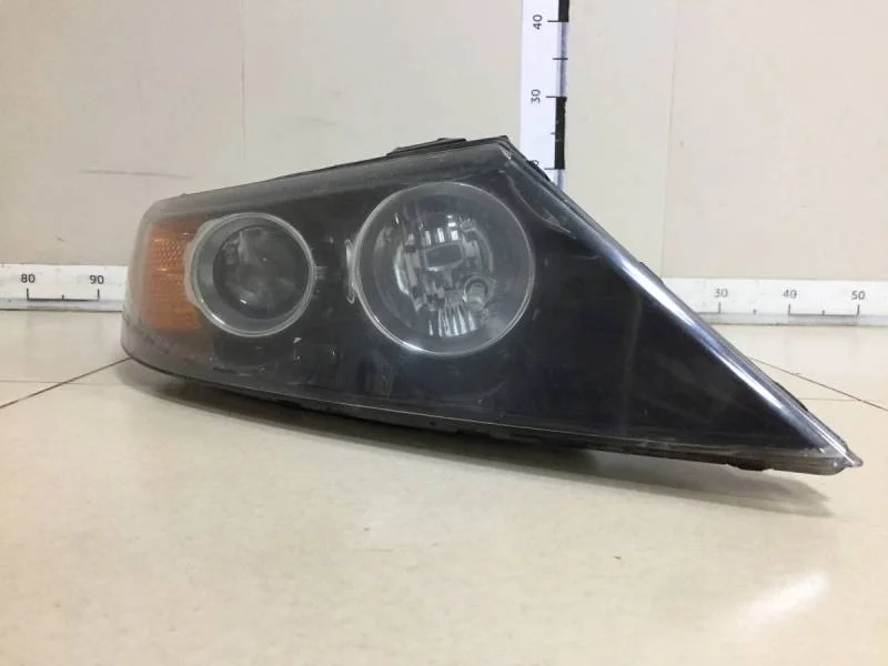 Фара правая Kia Sorento (XM) 2009>