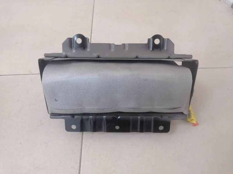 Подушка безопасности пассажирская (в торпедо) Chevrolet Lacetti (J200) 2003-2013