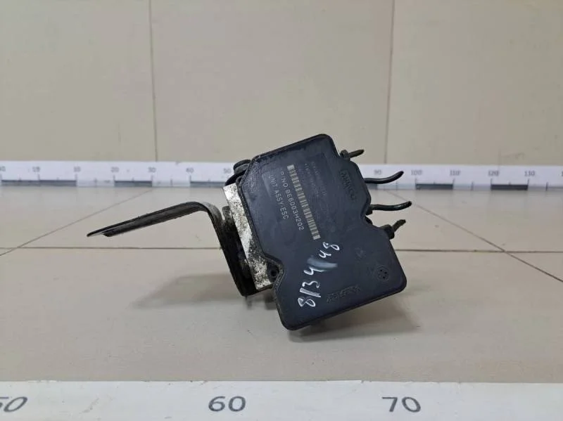 Блок ABS (насос) Kia Sorento (XM) 2009>