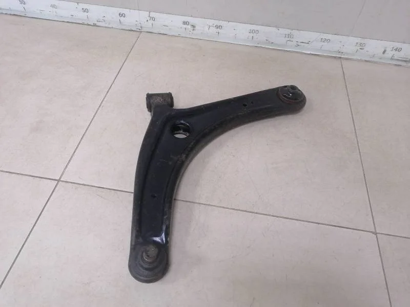 Рычаг передний нижний левый Mitsubishi Outlander XL (CW) 2006-2012