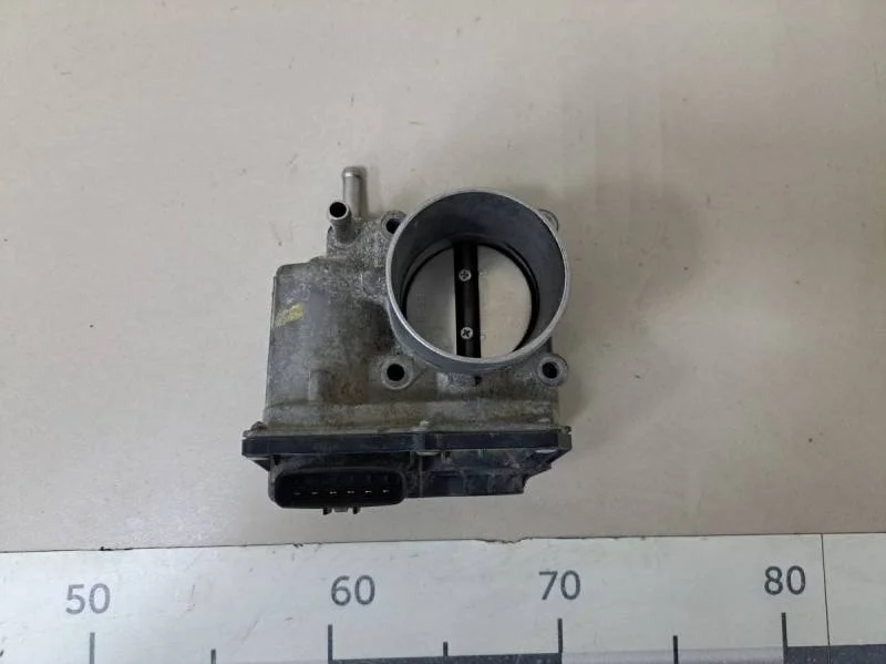 Заслонка дроссельная электрическая Toyota Corolla E150 2006-2013