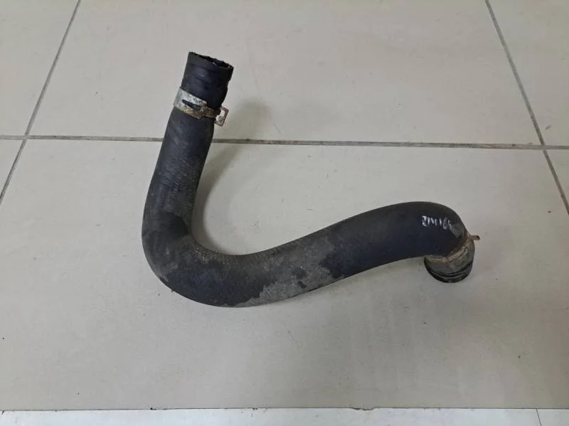 Патрубок радиатора охлаждения Toyota Corolla E150 2006-2013