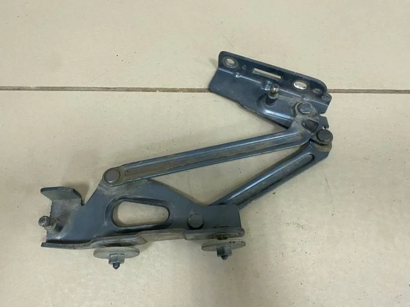 Петля крышки багажника Peugeot 407 2004-2010