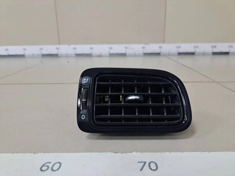 Дефлектор воздушный Volkswagen Polo (Sed RUS) 2011>