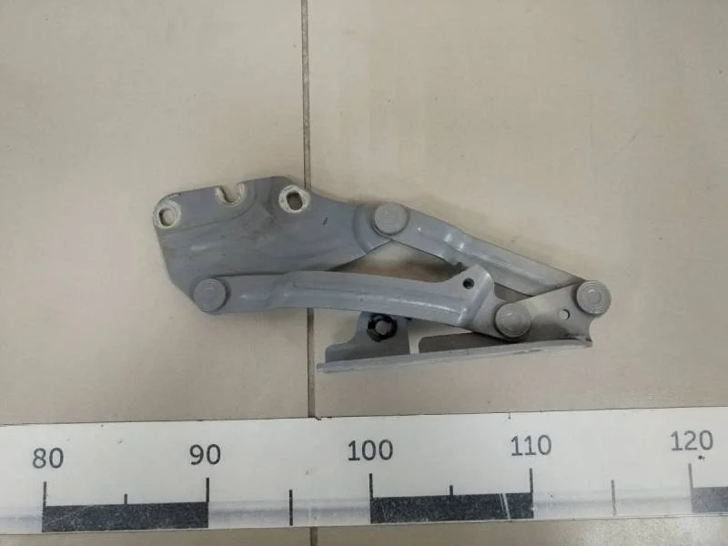 Петля капота левая Volkswagen Golf Plus 5 2005-2014