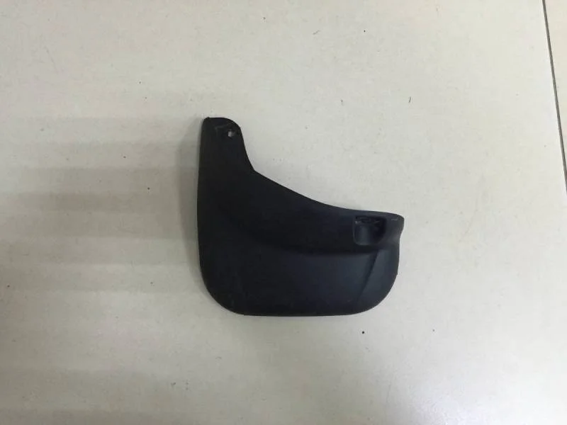 Брызговик задний левый Hyundai Getz 2002-2010