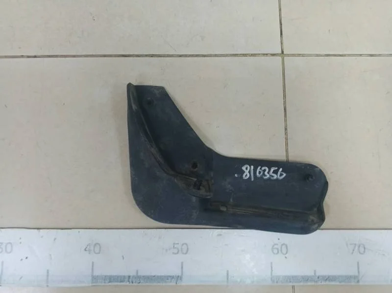 Брызговик передний левый Lada Vesta 2015>