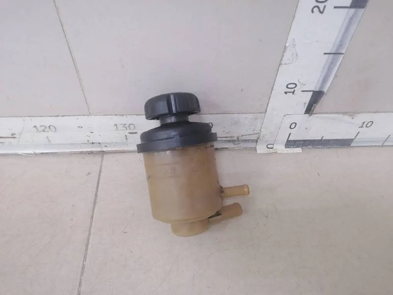 Бачок гидроусилителя Kia Rio 3 (UB) 2011-2017