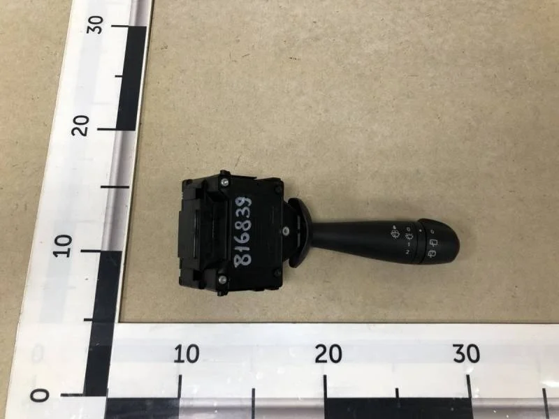 Переключатель стеклоочистителей Renault Duster 2012>