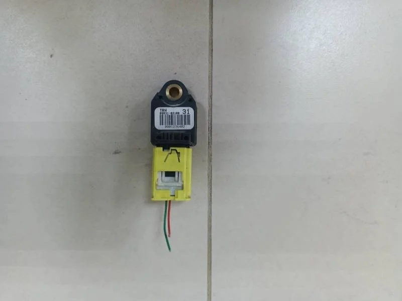 Датчик AIR BAG Toyota Corolla E150 2006-2013