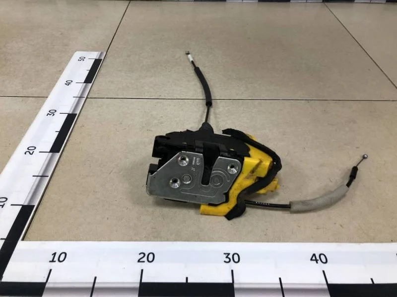 Замок двери передней правой Kia Ceed (JD) 2012-2018