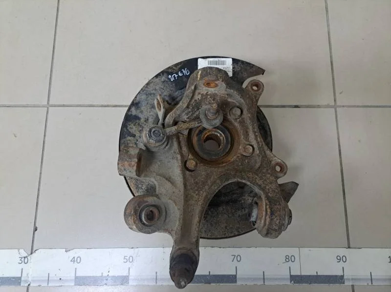 Кулак поворотный задний правый Kia Sorento (XM) 2009>