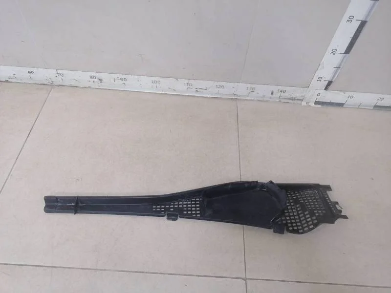 Решетка стеклооч. (планка под лобовое стекло, жабо) Lada Largus 2012>