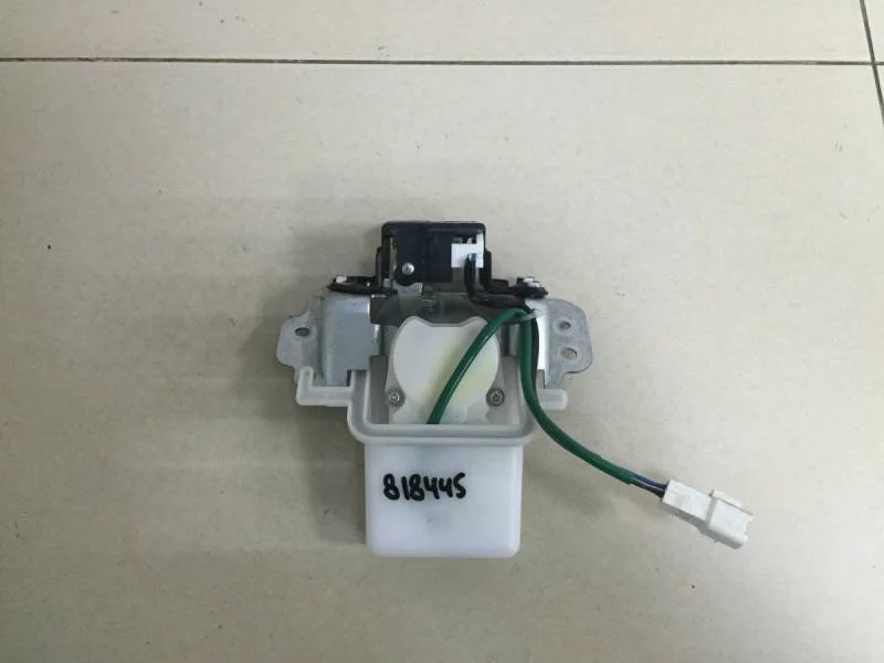 Замок багажника Toyota Land Cruiser Prado (J150) 2009>