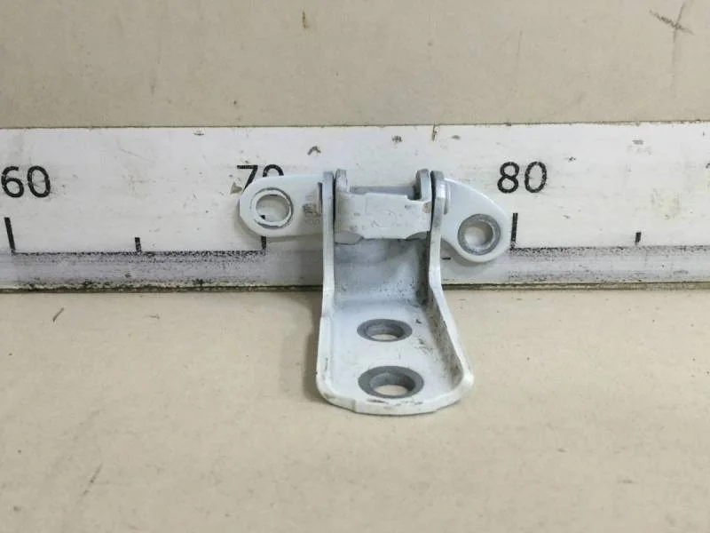 Петля двери задней левой нижняя Toyota Land Cruiser Prado (J150) 2009>