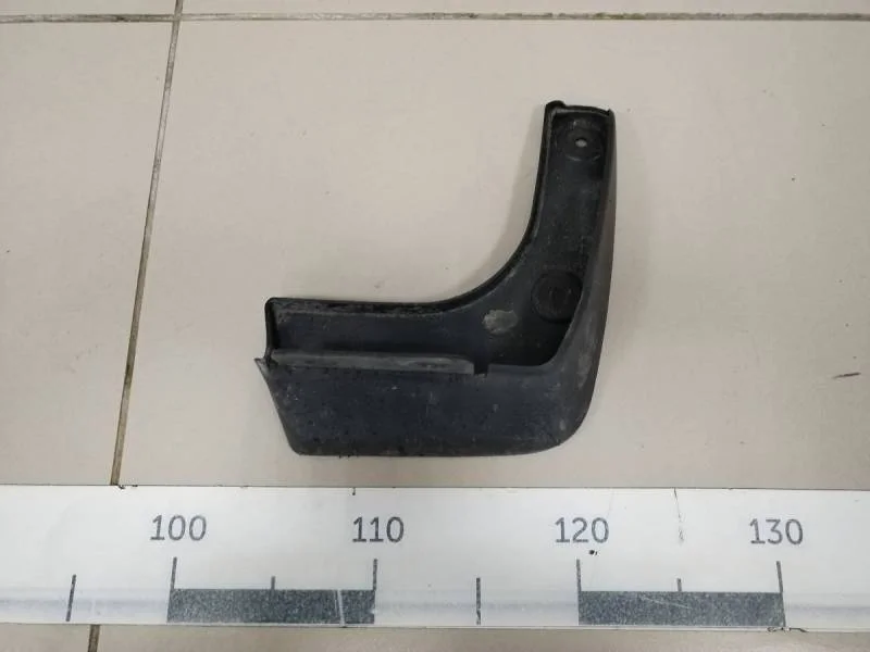 Брызговик задний правый Hyundai Solaris 2010-2017