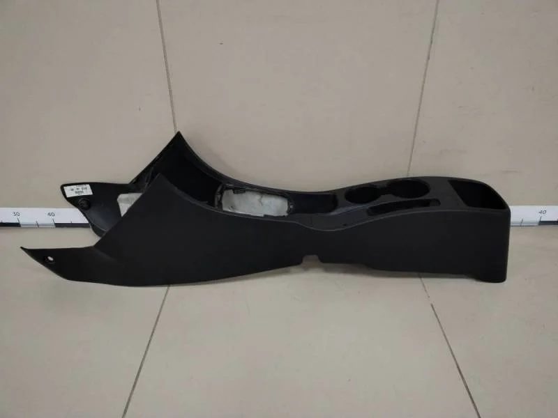 Консоль центральная Hyundai Solaris 2010-2017