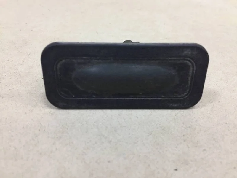 Кнопка открывания багажника Renault Fluence 2010-2017