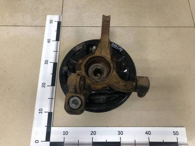 Кулак поворотный задний правый Renault Duster 2012>