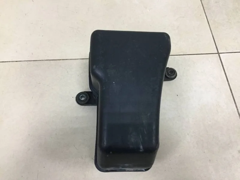 Резонатор воздушного фильтра Hyundai Getz 2002-2010