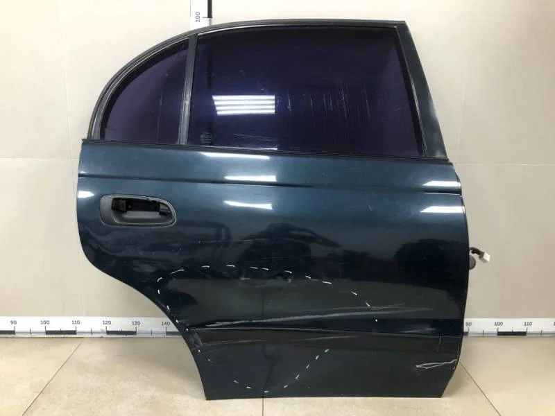 Дверь задняя правая Toyota Carina (T190) 1992-1996