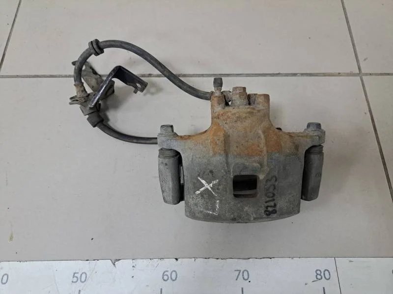 Суппорт передний правый Mitsubishi Lancer X (CX, CY)  2007>