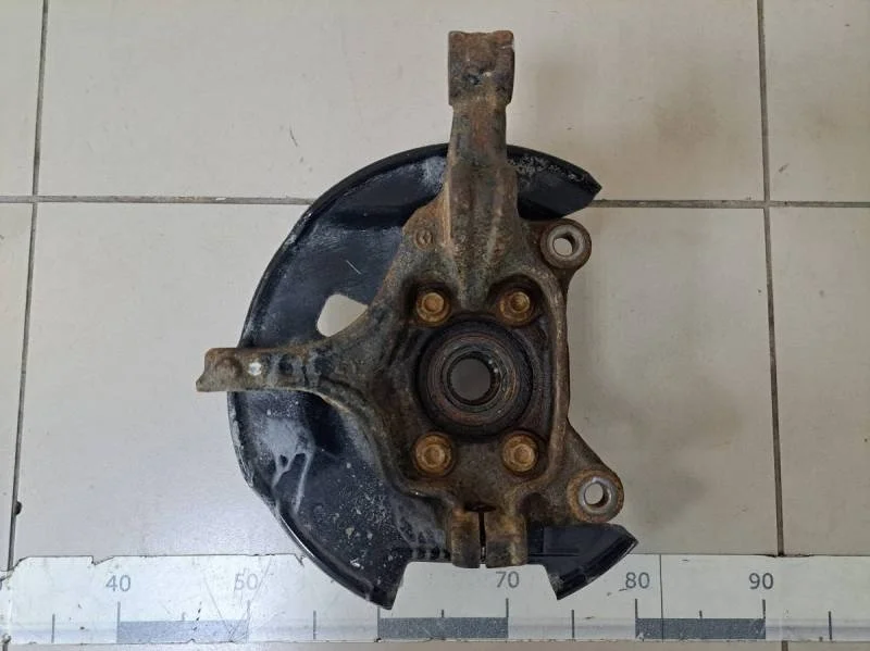 Кулак поворотный передний левый Mazda CX-5 (KE) 2011-2017