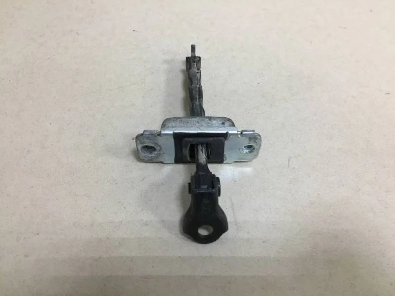 Ограничитель двери Hyundai Solaris 2020>