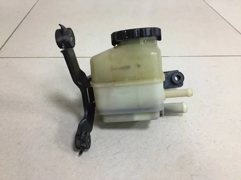 Бачок гидроусилителя Lexus RX 300 (XU10) 1997-2003