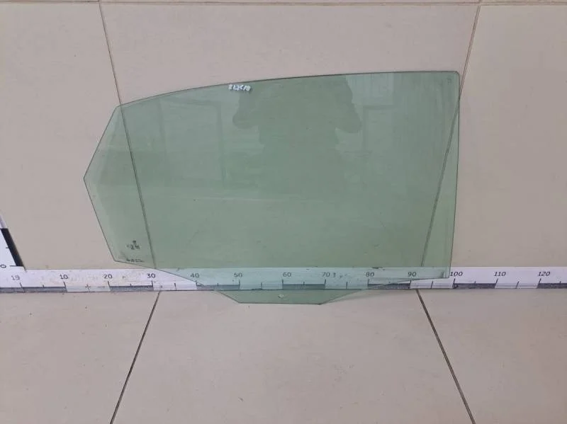 Стекло двери задней правой Volkswagen Polo (Sed RUS) 2011>