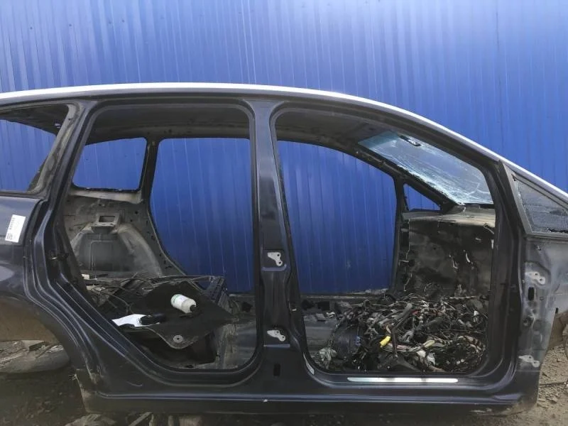 Порог со стойкой правый Ford C-MAX 2003-2010