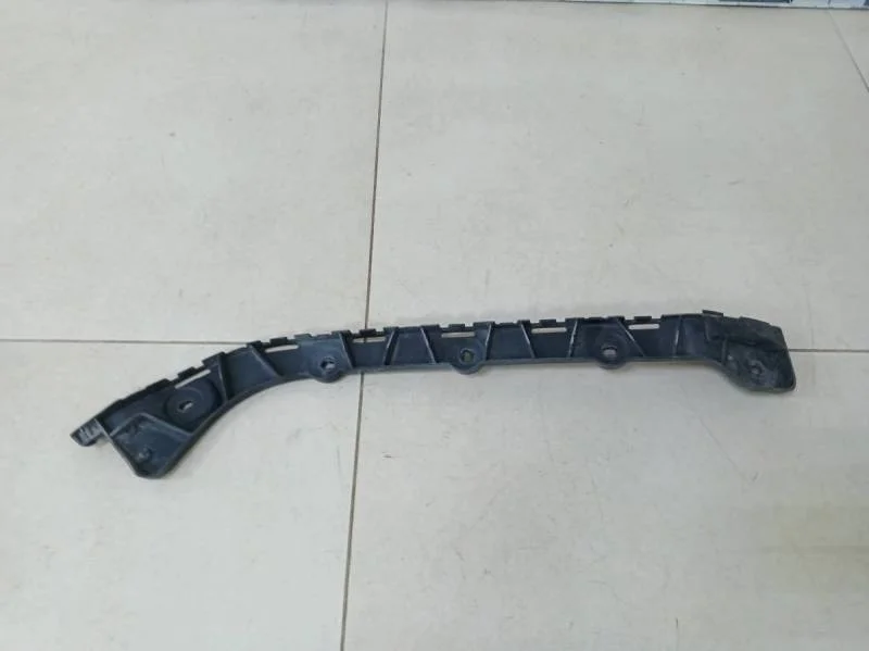 Кронштейн заднего бампера левый Skoda Octavia (A7) 2013>