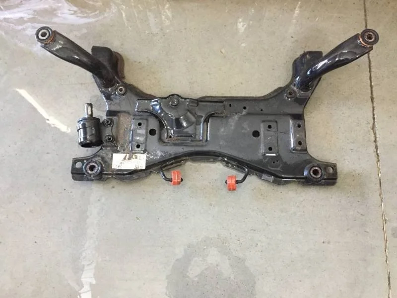 Балка подмоторная Ford C-MAX 2003-2010