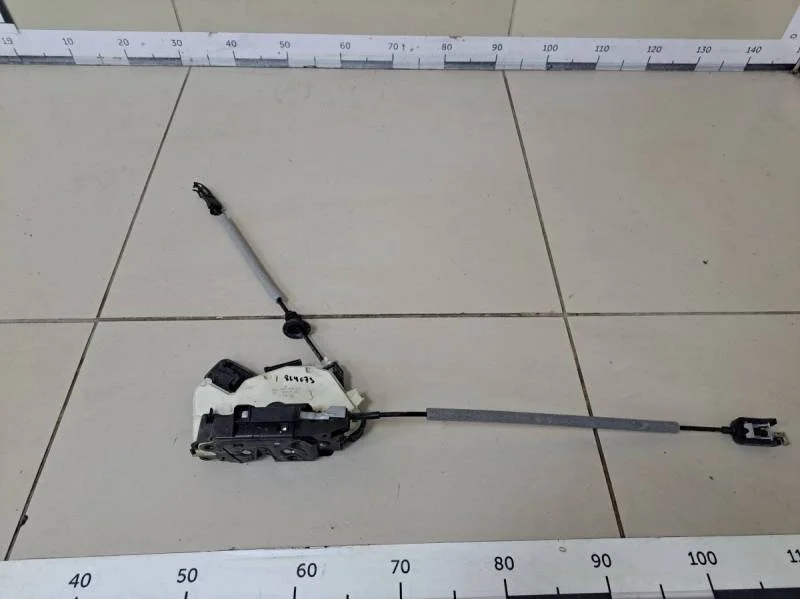 Замок двери задней правой Volkswagen Polo (Sed RUS) 2011>