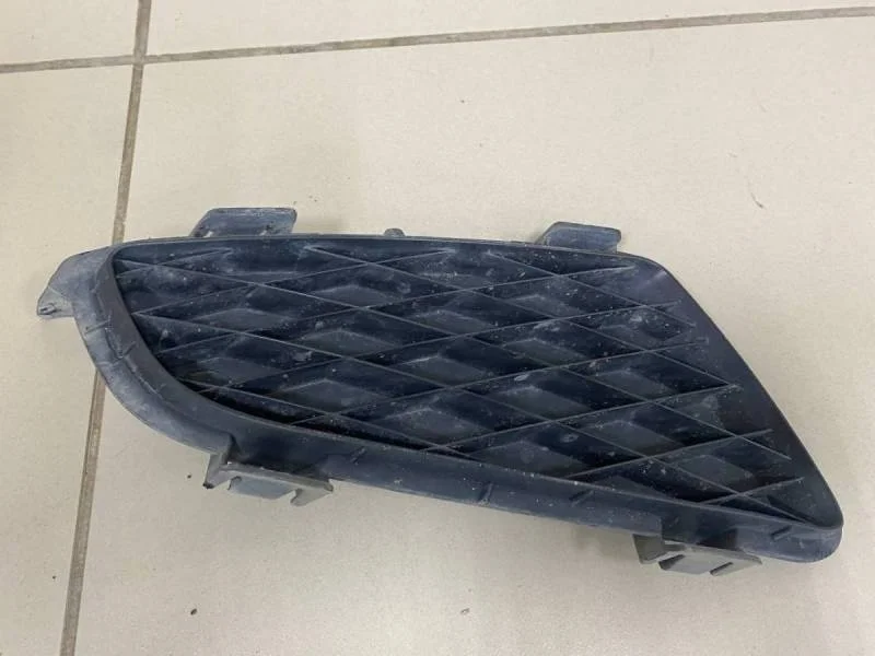 Решетка в бампер правая Mazda Mazda 6 (GG) 2002-2007