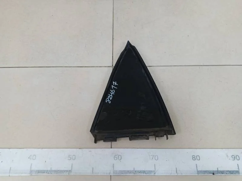 Стекло двери задней левой (форточка) Toyota Auris (E150) 2006-2012