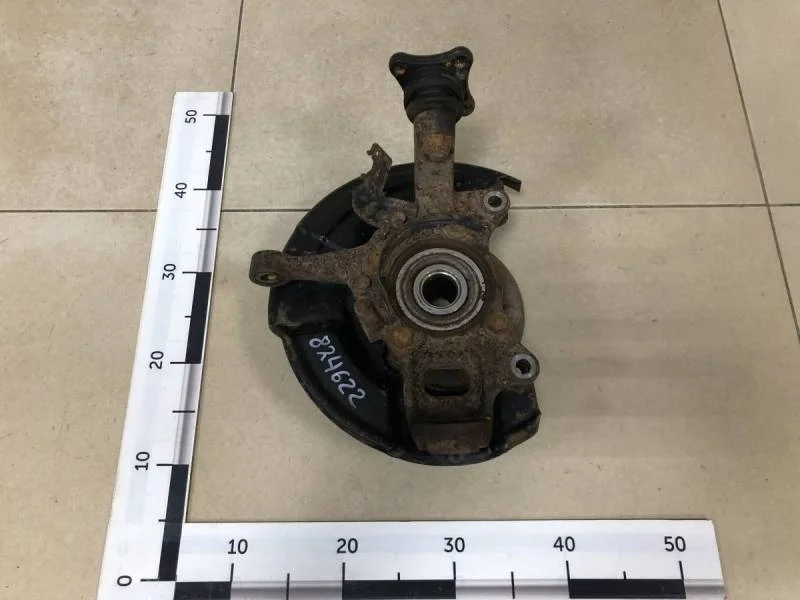 Кулак поворотный передний правый Mitsubishi Pajero/Montero Sport (KH) 2008-2015